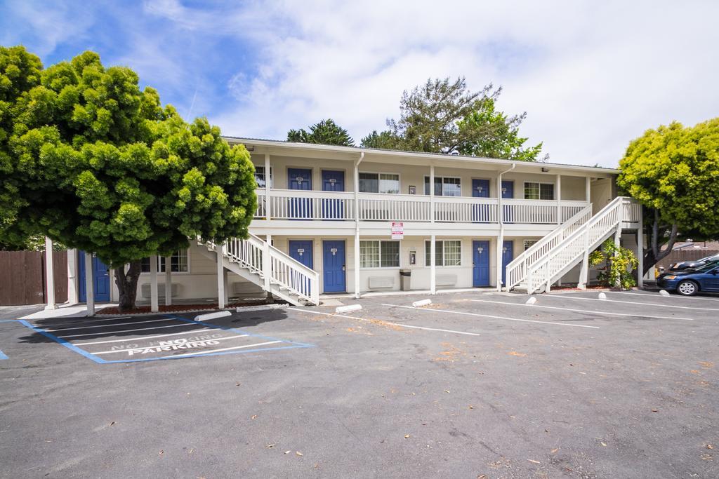 Fisherman'S Cove Inn Monterey Exterior foto